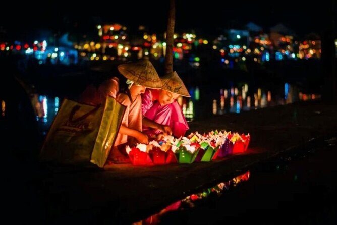Experience Night Boat Trip and Floating Lantern on Hoai River - A Closer Look at the Night Boat & Lantern Experience