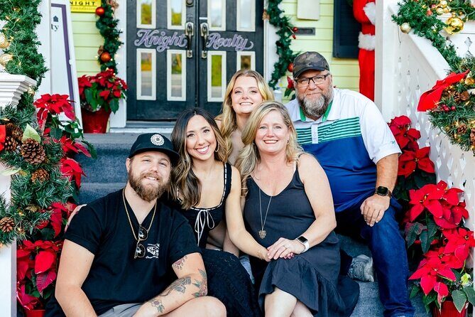 Experience Private Family photoshoot on Newport Beach - FAQ