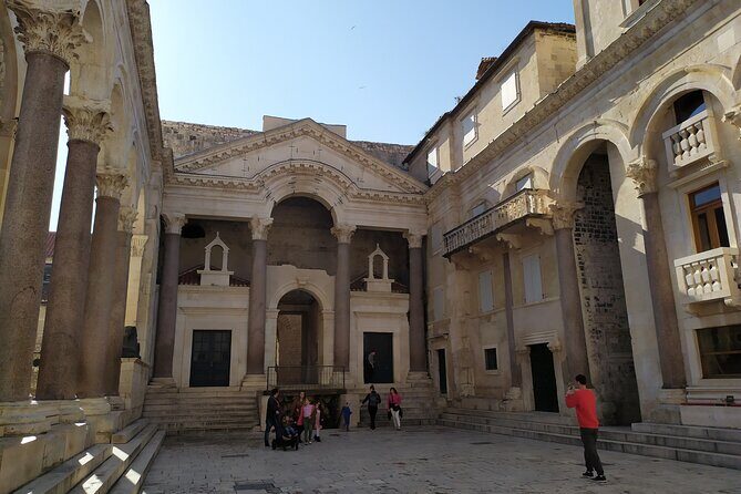 Experience Split With Local Professional Historian - Private - FAQs