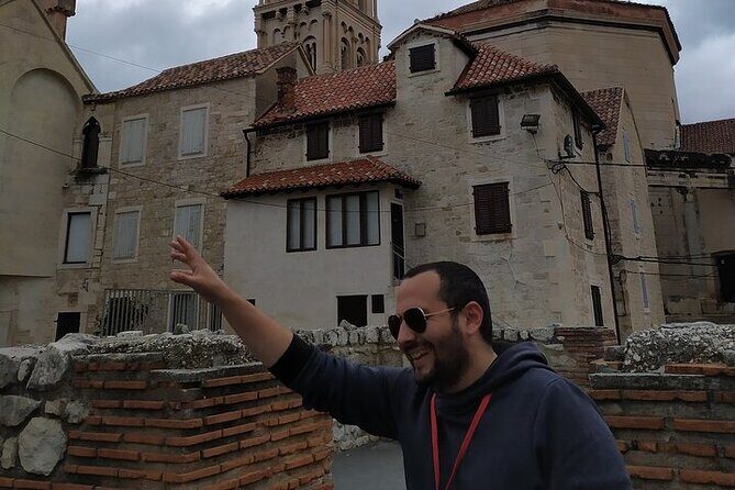 Experience Split With Local Professional Historian - Small Group - Key Points