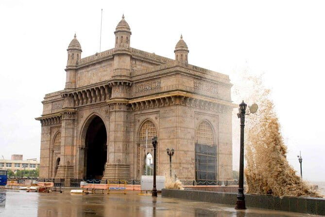 Experience the Monsoon in Mumbai in Private Vehicle - Navigating Mumbai’s Monsoon: An In-Depth Look