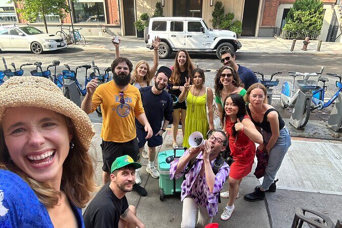 Explore Brooklyn Heights Through Urban Sketching - Key Points