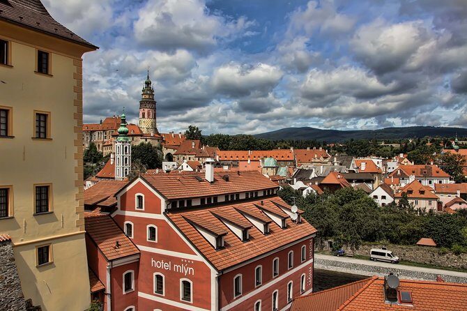 Explore Cesky Krumlov in 60 minutes with a Local - What Travelers Say