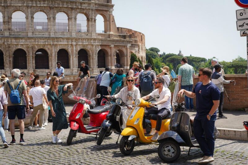 Explore city on Vespa with Professional Photographer - The Sum Up