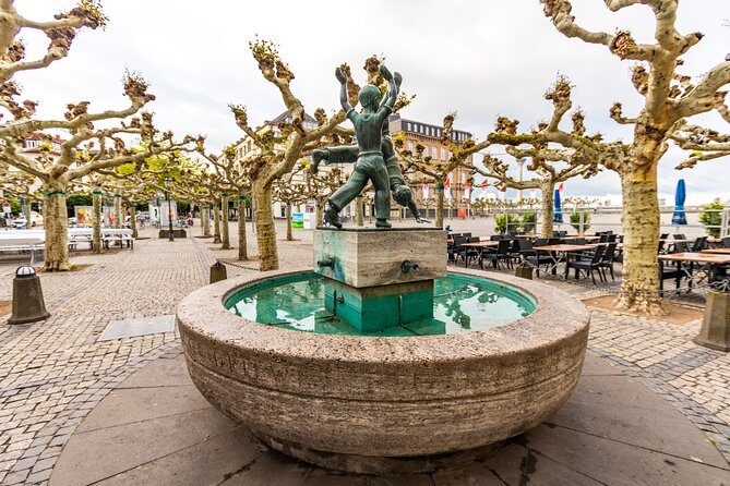 Explore Dusseldorfs Art and Culture with a Local - A Closer Look at the Itinerary