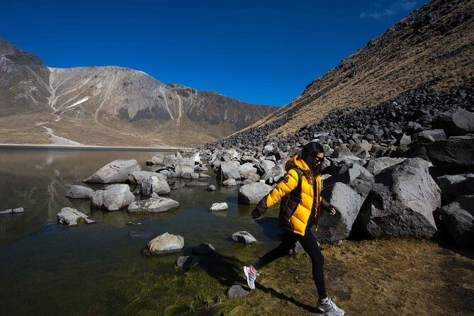 Explore El Paso de Cortes with a professional photographer - Practical Details and Tips