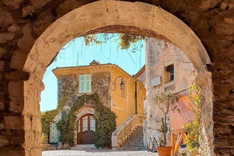 Explore Èze and the Côte dAzur in a Renault Mégane E-Tech" - What to Expect from the Experience