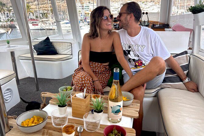 Explore Gran Canaria: Boat Tour with Wine & Local food Tasting - Discovering the Coast of Mogán by Boat