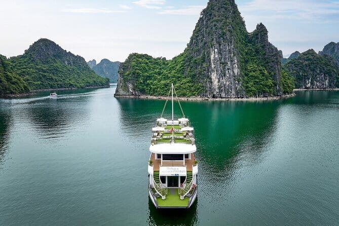 Explore Halong Bay with Hercules Premium Day Cruise from harbor - Exploring Ha Long Bay with the Hercules Premium Day Cruise