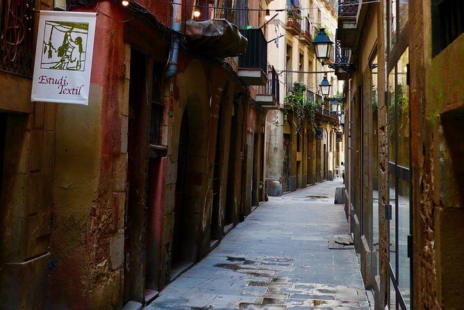 Explore hidden streets of Barcelona with a local - Practicalities & Tips