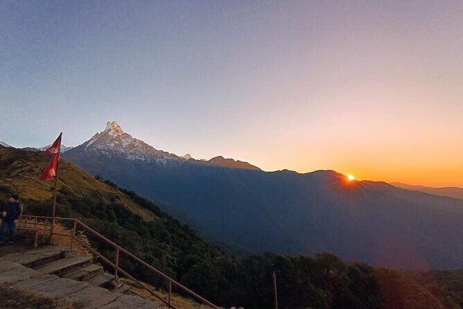 Explore Kathmandu Chitwan Safari Combined Pokhara Private Tour - Who Should Consider This Tour?