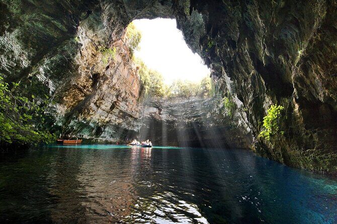 Explore Kefalonia Semi Private Tour - A Deep Dive into the Kefalonia Semi Private Tour