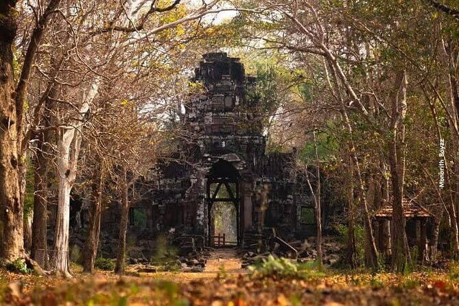 Explore Koh Ker Pyramid Temple With Beng Mealea Photography Tours - What You Get with This Tour