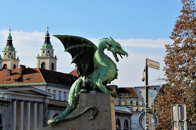 Explore Ljubljanas Art and Culture with a Local - An In-Depth Look at the Tour Experience