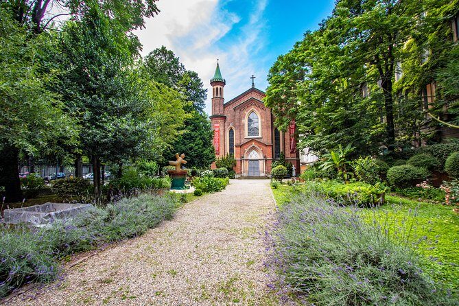 Explore Milan in 90 minutes with a Local - Who Will Find This Tour Most Useful?