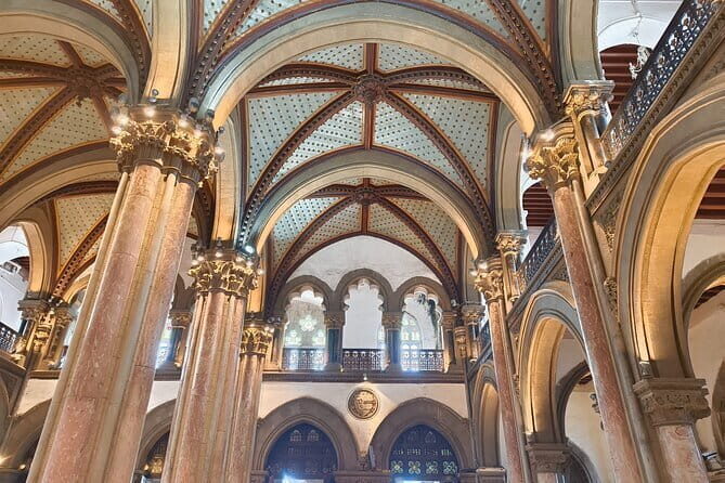 "Explore Mumbai : The City of Dreams with Historic Locations" - FAQs