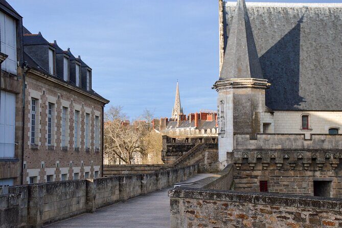 Explore Nantes in 60 minutes with a Local - Key Points