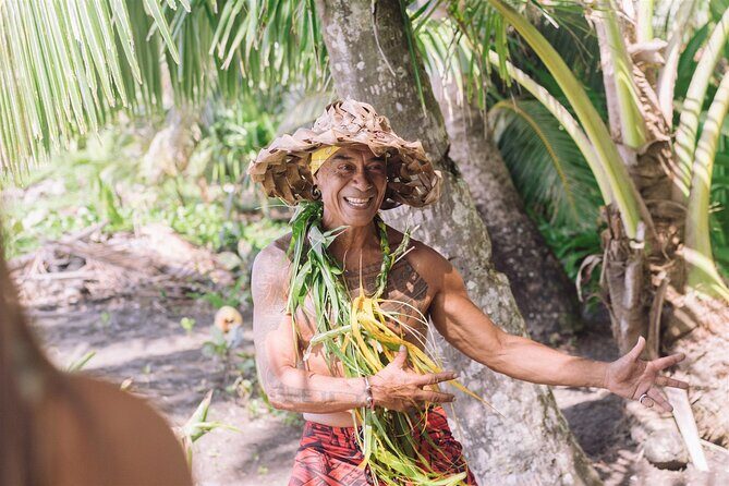 Explore old-fashioned Polynesian life and prepare a local meal - A Closer Look at the Tour Experience