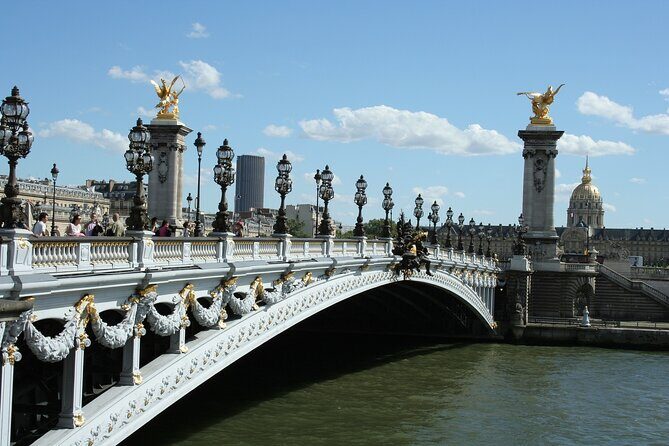 Explore Paris in 90 minutes with a Local - Who Should Book This Tour?