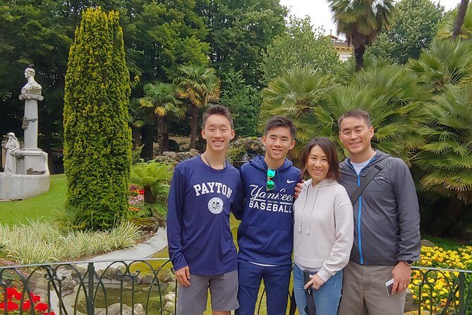 Explore San Sebastiáns History & Taste Its Flavors at Lunch - The Old Town and Pintxos Adventure