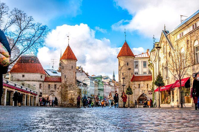 Explore Tallinn in 60 minutes with a Local - An In-Depth Look at the Experience