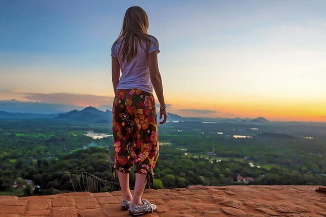 Explore the Ancient City of Dambulla and Sigiriya From Negombo. - Key Points