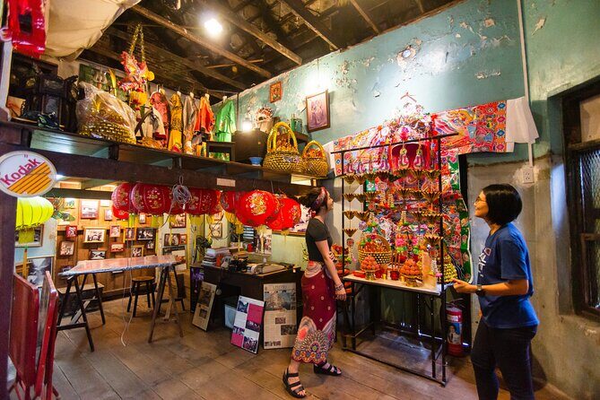 Explore The Back Alleys And Hidden Gems In Chinatown Bangkok - Discovering Bangkok’s Chinatown: A Detailed Tour Experience