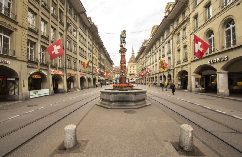 Explore the best guided intro tour of Bern with a Local - A Closer Look at the Tour Experience