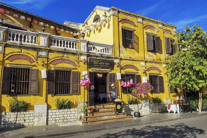 Explore the hidden Charm of Hoi An - Starting Early for a Quiet Hoi An Experience