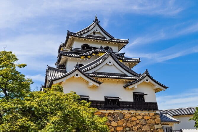 Explore the Historic Castle Town of Hikone from Osaka - Key Points