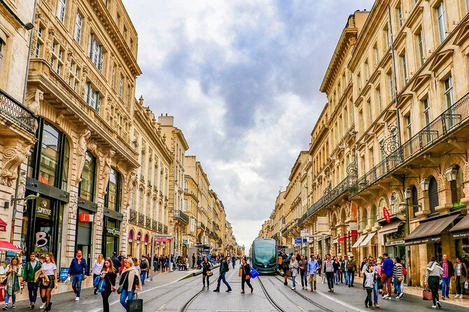 Explore the Instaworthy Spots of Bordeaux with a Local - FAQ
