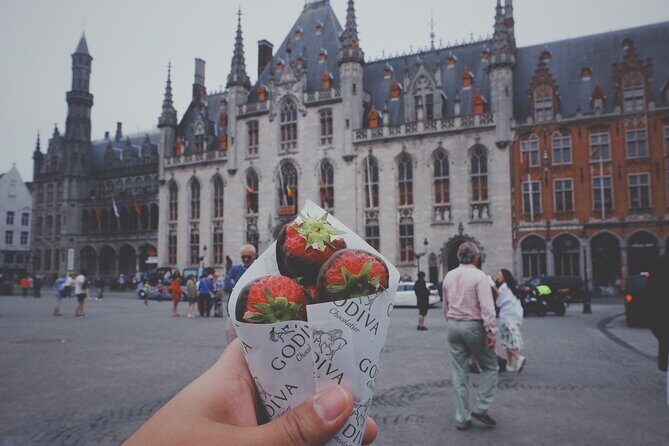 Explore the Instaworthy Spots of Bruges with a Local - Key Points