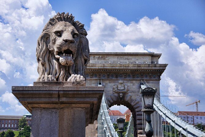 Explore the Instaworthy Spots of Budapest with a Local - Key Points