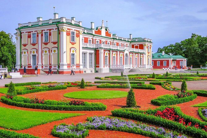 Explore the Instaworthy Spots of Tallinn with a Local - Key Points