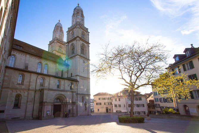 Explore the Instaworthy Spots of Zurich with a Local - FAQ