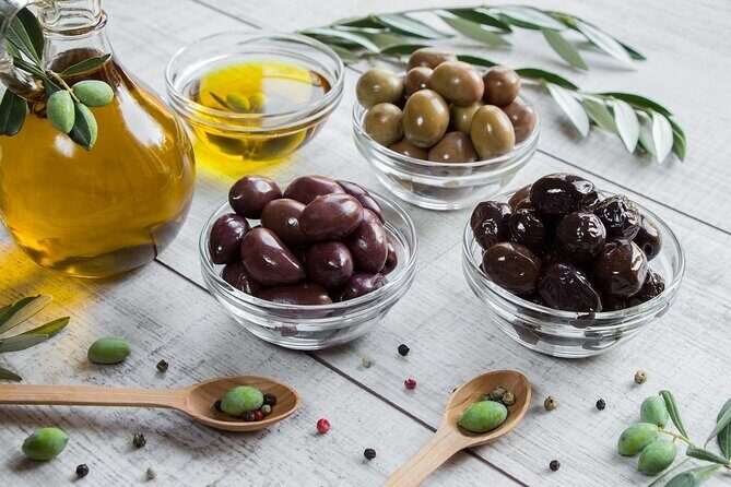 Explore the Secrets of Wine and Olives - Key Points