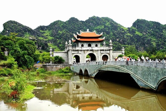 Explore Tour in in Tuyet Tinh Coc Tam Coc Mua Cave - Key Points