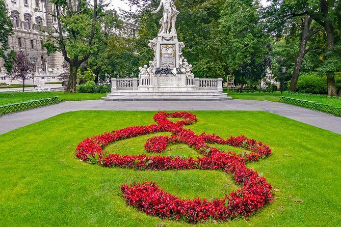 Explore Viennas Art and Culture with a Local - A Closer Look at the Experience