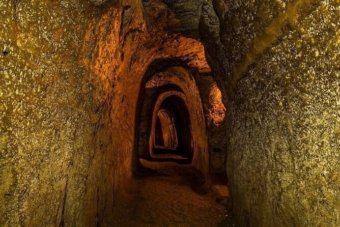 Exploring Ho Chi Minh City and Cu Chi Tunnels - A Comprehensive Look at the Tour