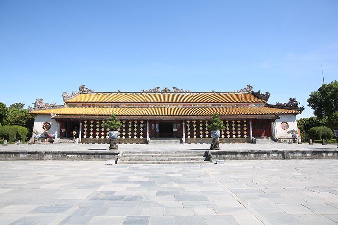 Exploring Hue Imperial City With Professional Driver By Private Car - Thien Mu Pagoda