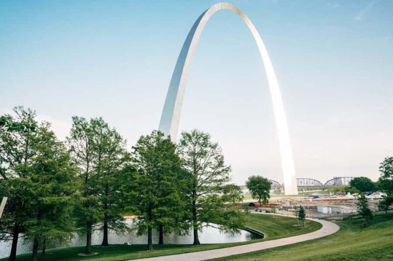 Exploring St. Louis with the Family Private Walking Tour - What to Expect from Your St. Louis Private Walking Tour