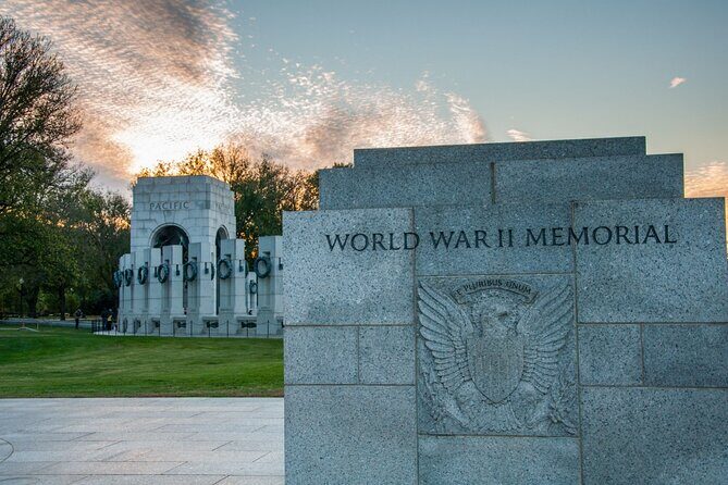 Exploring Washington's Iconic Landmarks - A Detailed Look at the Tour
