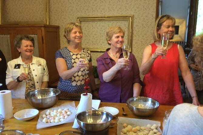 Express Pasta-Making Lesson with Gourmet Dinner - Key Points