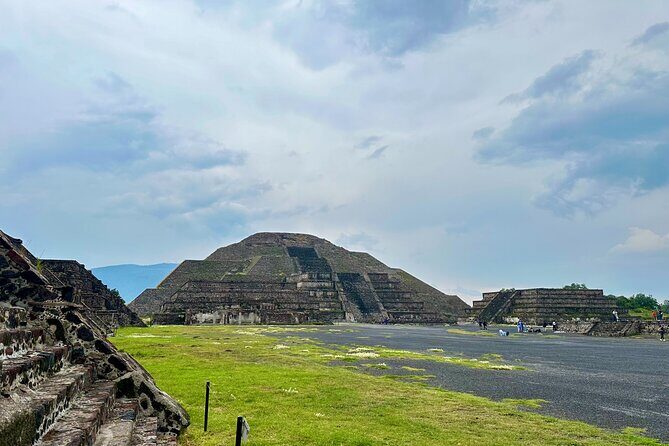 Express Pyramids: Rapid Exploration in Teotihuacan - Exploring the Itinerary: What You’ll Experience