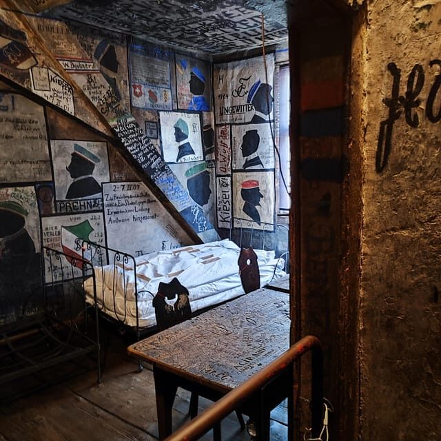 EXPRESS TOUR of Historic Heidelberg - The Highlights in 1 h - Introduction: A Swift Journey Through Heidelberg’s Soul