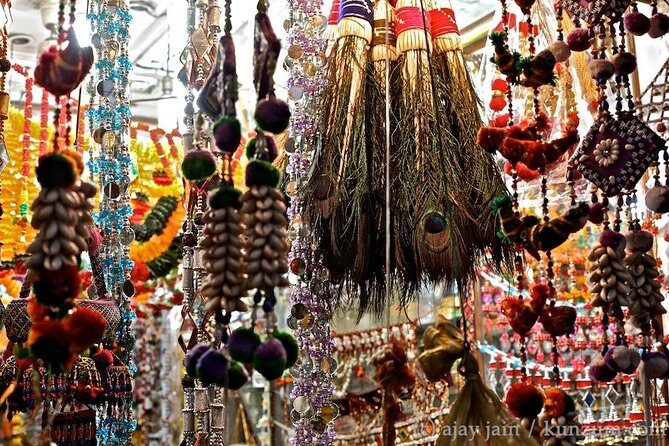 Extensive Agra Fort and colorful Kinari Bazaar Tour - Who Will Love This Tour?