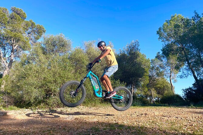 Extreme e-scooter off-road excursions - The Guides and Their Impact