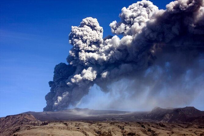 Eyjafjallajokull and Thorsmork Private Super Jeep Private Tour from Reykjavik - Key Points