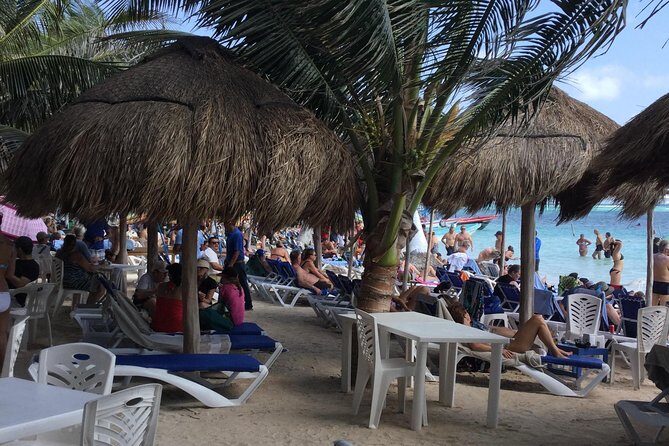 FACILITIES BEACH CLUB For A Day At The Beach At Los Arrecifes Restaurant. - Authenticity and Practical Tips