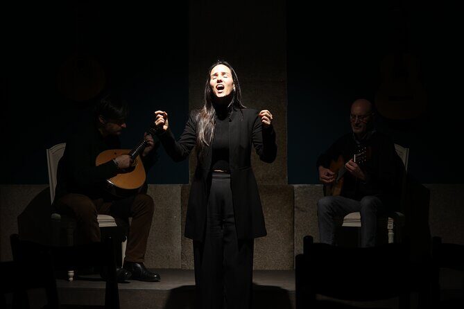 Fado Show at St. Benedict's Station and Port Wine - The Venue: Sao Bento Railway Station